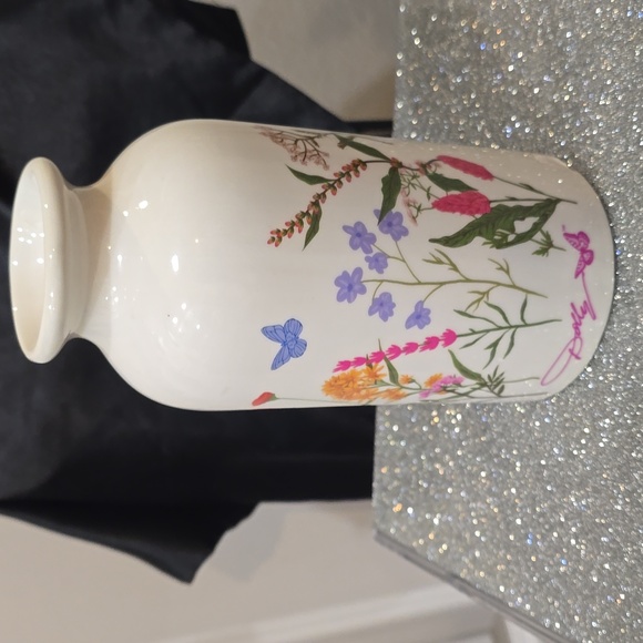 Dolly Parton Spring Ceramic Vase - Picture 8 of 9